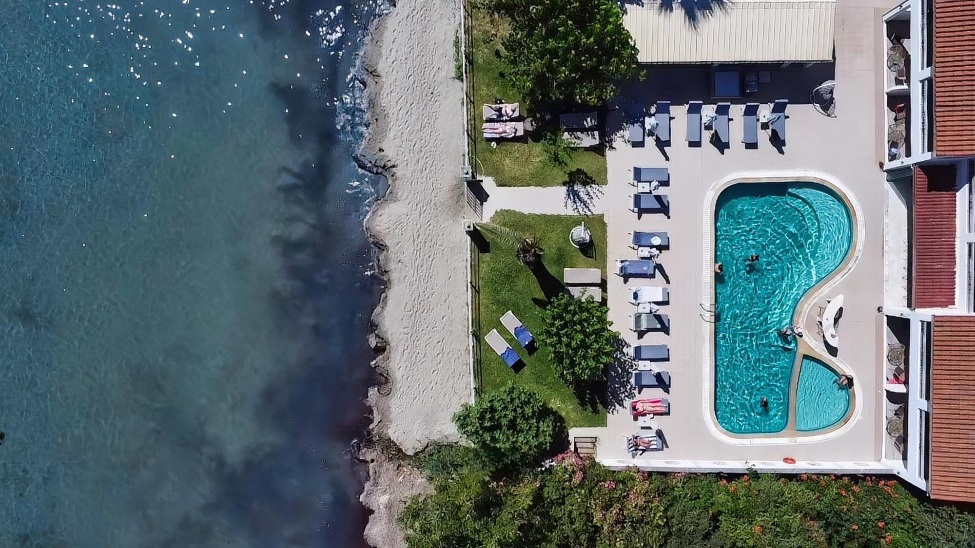 Sirocco Hotel Kávos Dış mekan fotoğraf